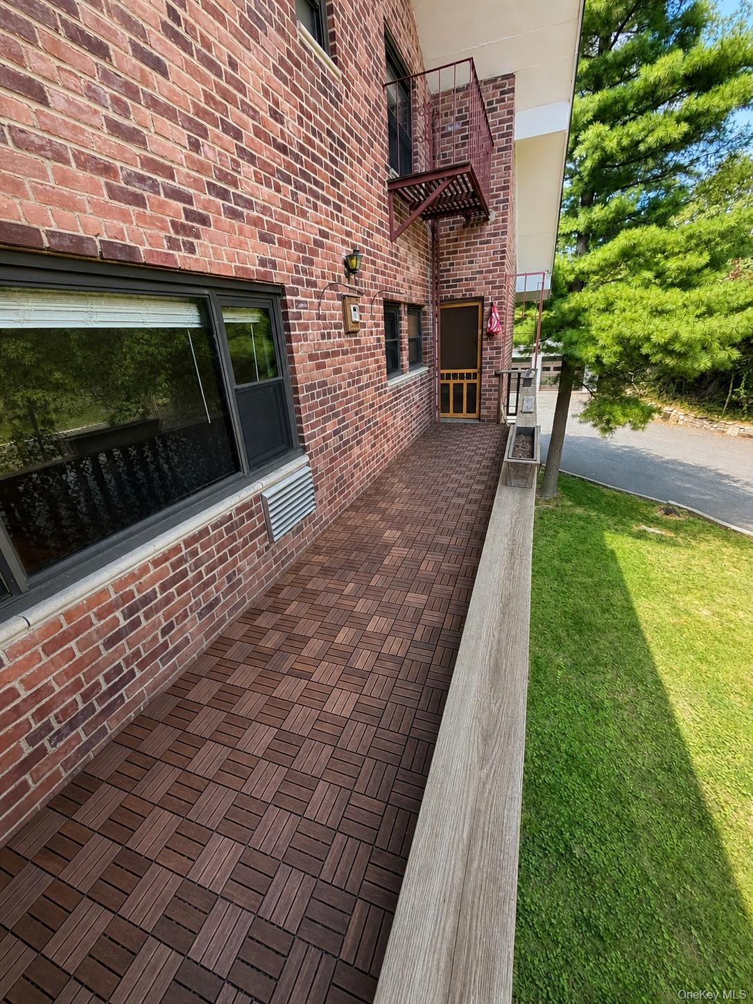 125 Central Avenue C9 Property Photo 19
