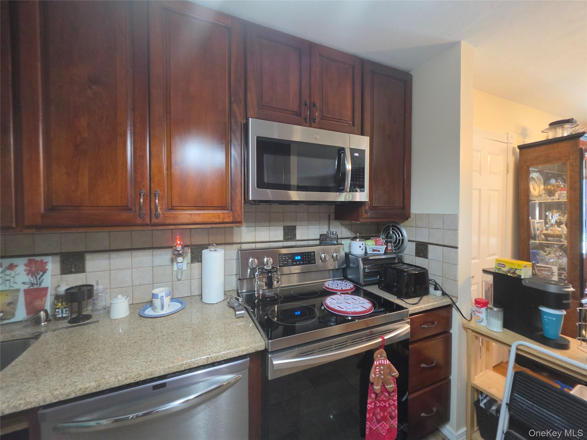 5 Secora F2 Property Photo 9