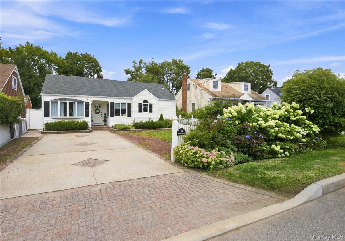 51 Dawson Avenue Property Photo 2