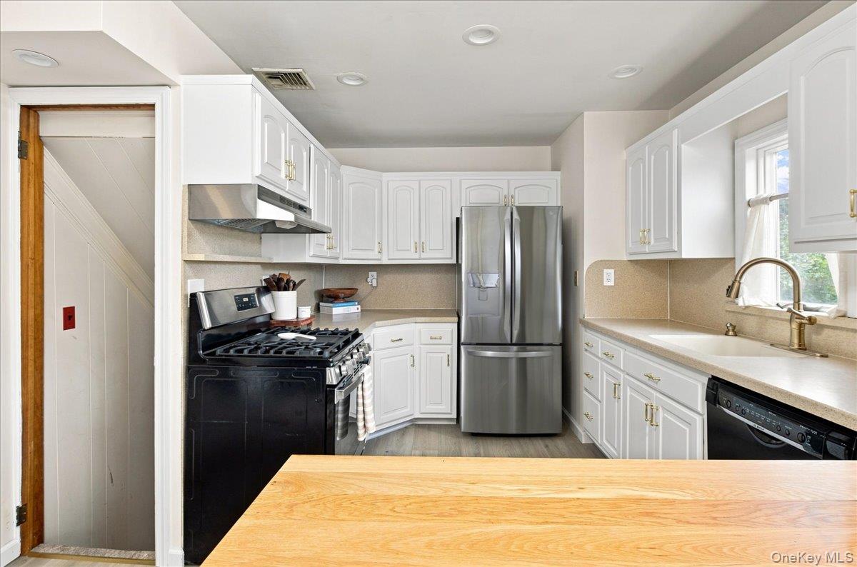 51 Dawson Avenue Property Photo 5
