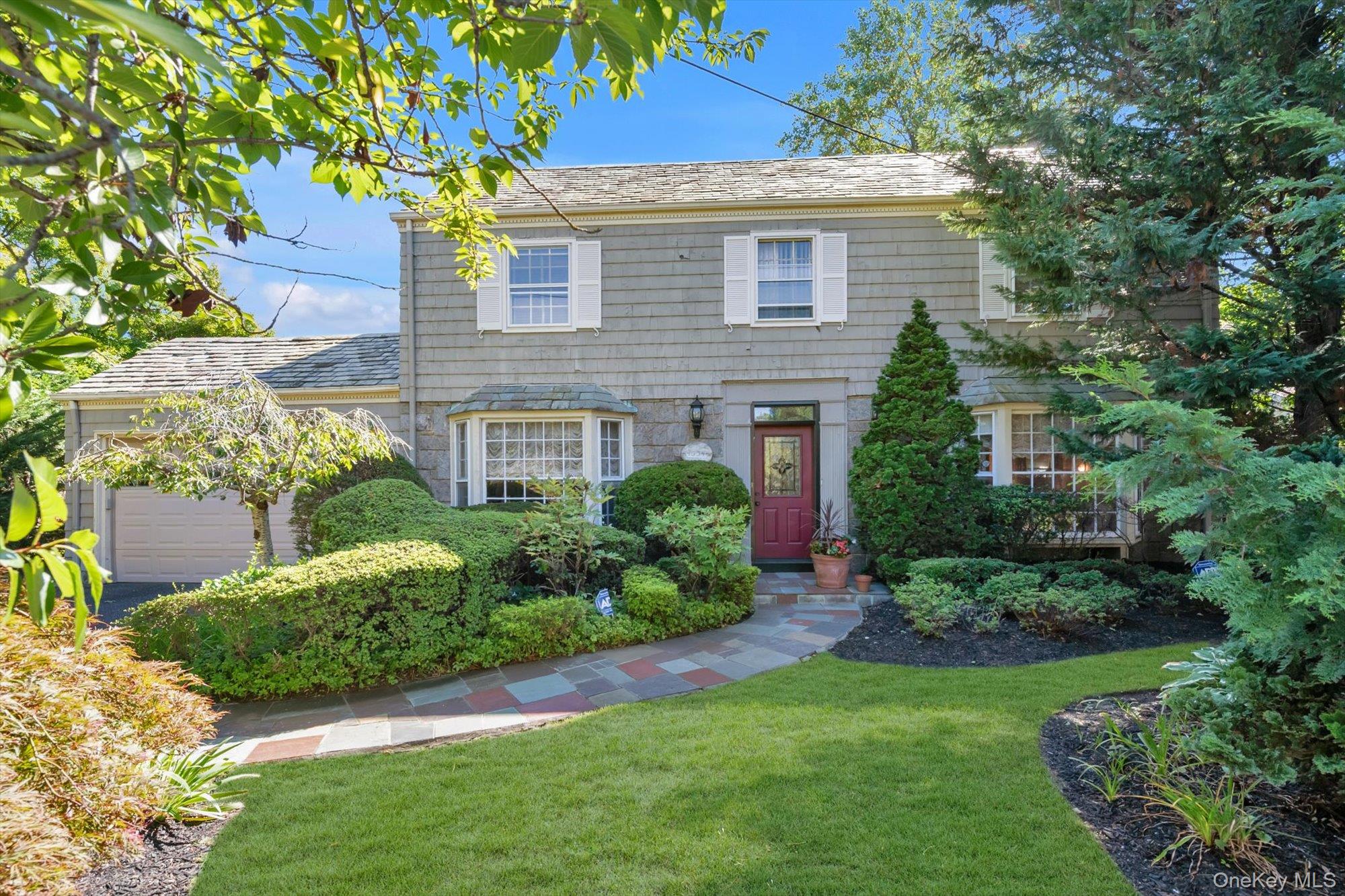1559 Pebble Lane Property Photo 1