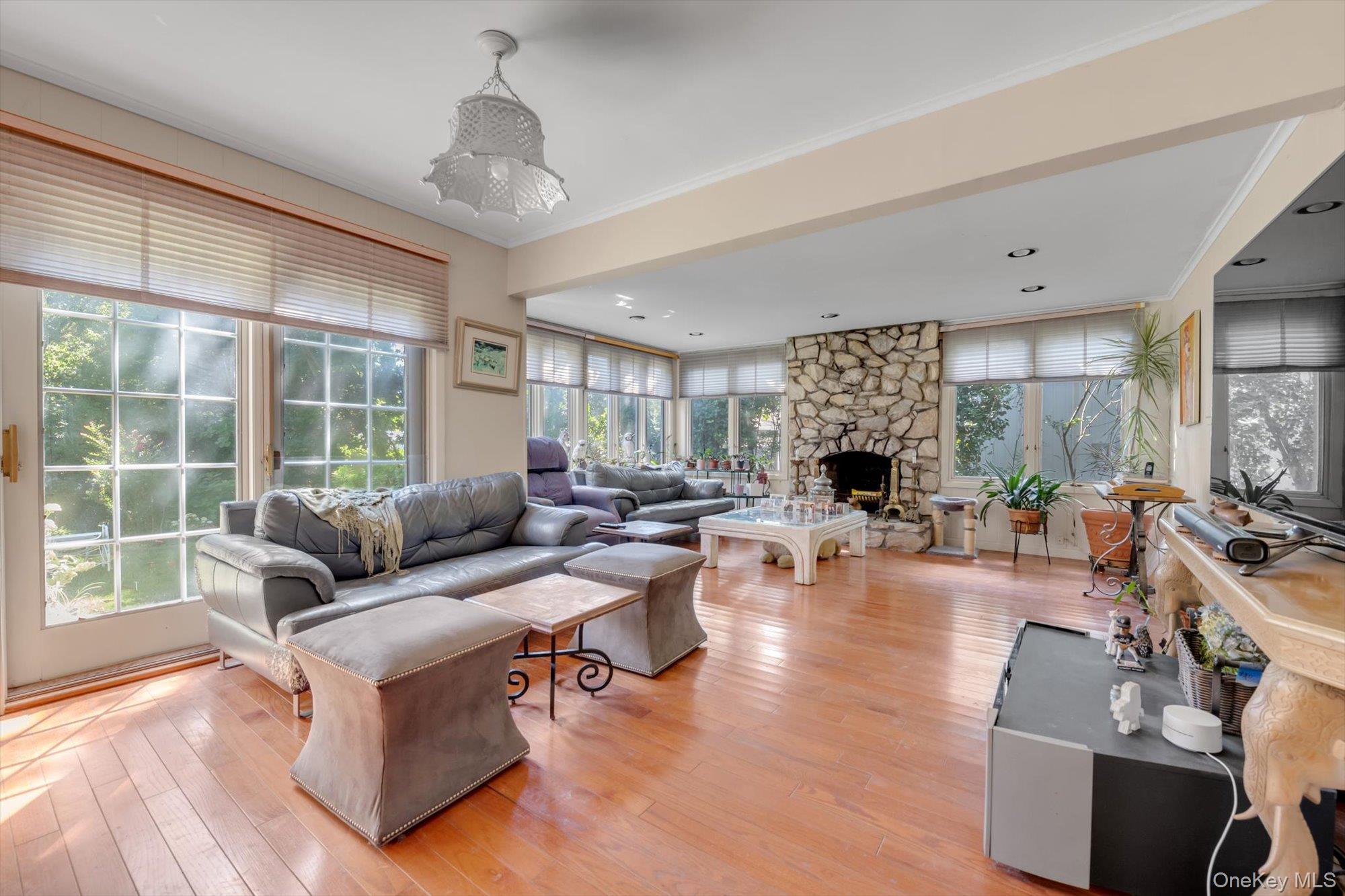 1559 Pebble Lane Property Photo 12