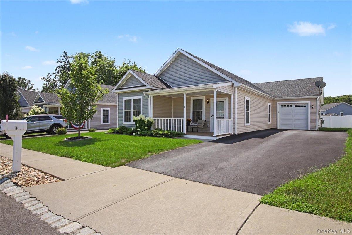 4 Alex Court Property Photo 1