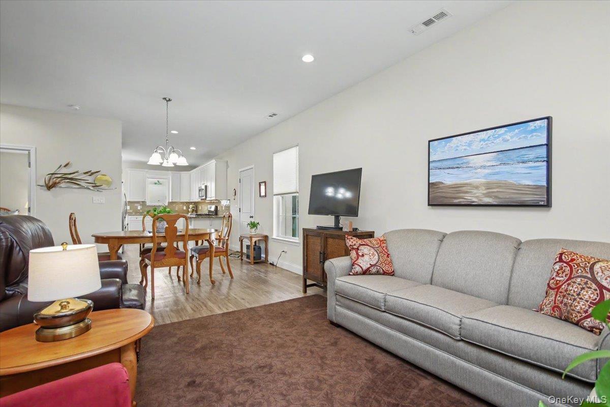4 Alex Court Property Photo 9