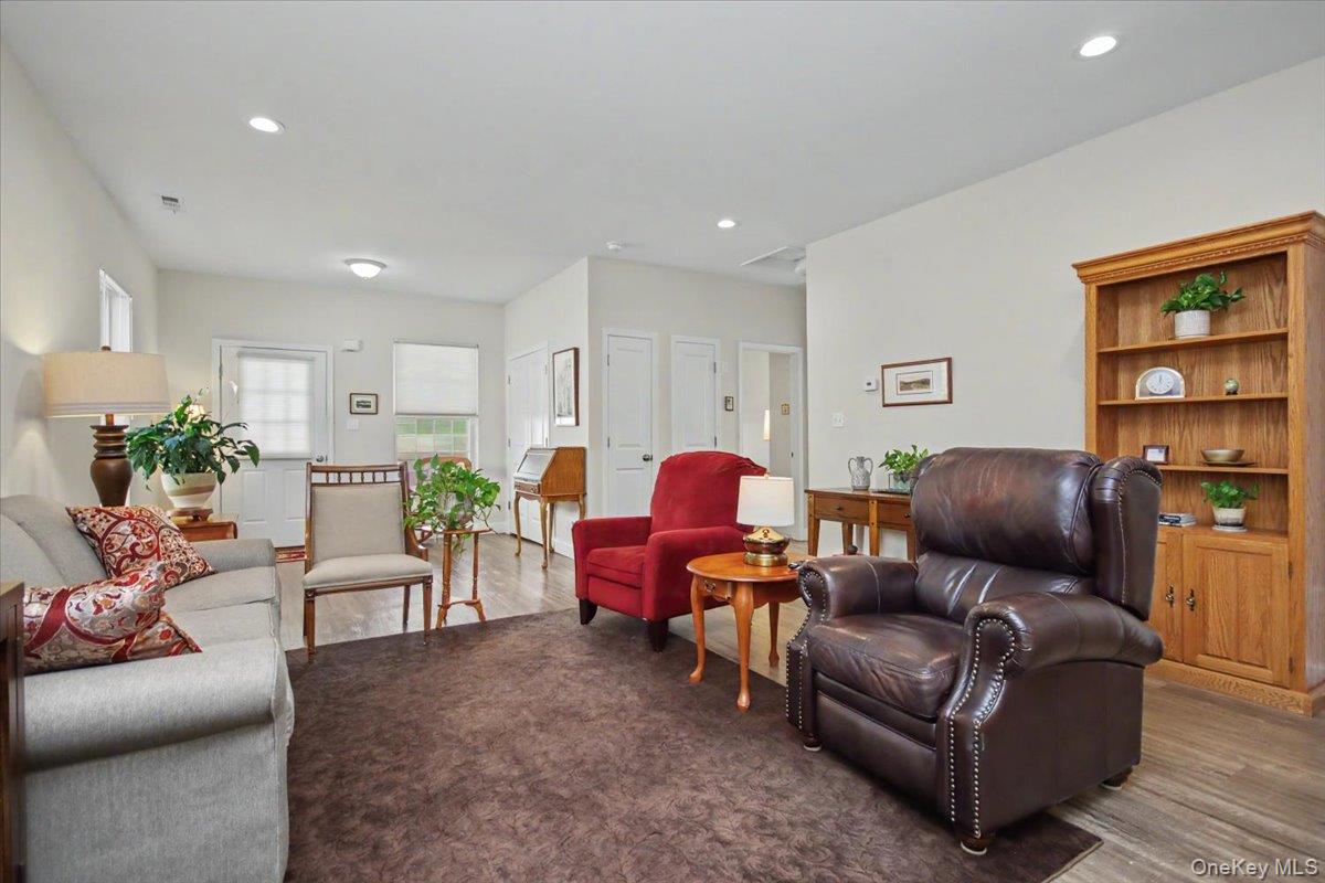 4 Alex Court Property Photo 14