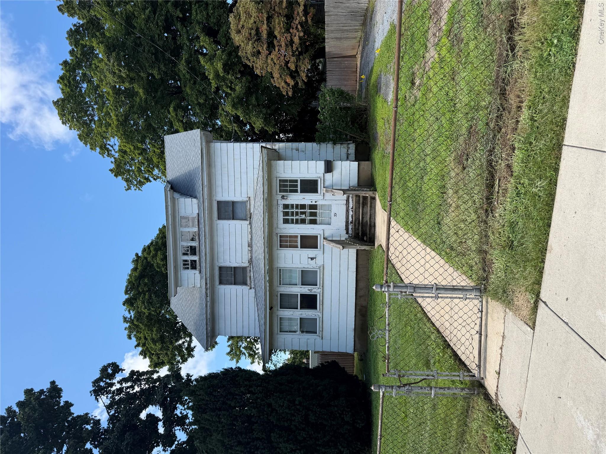39 Broadway Property Photo 3
