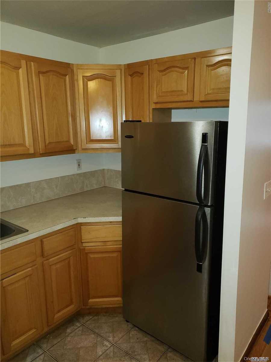 190 Stuyvesant Avenue Property Photo 3