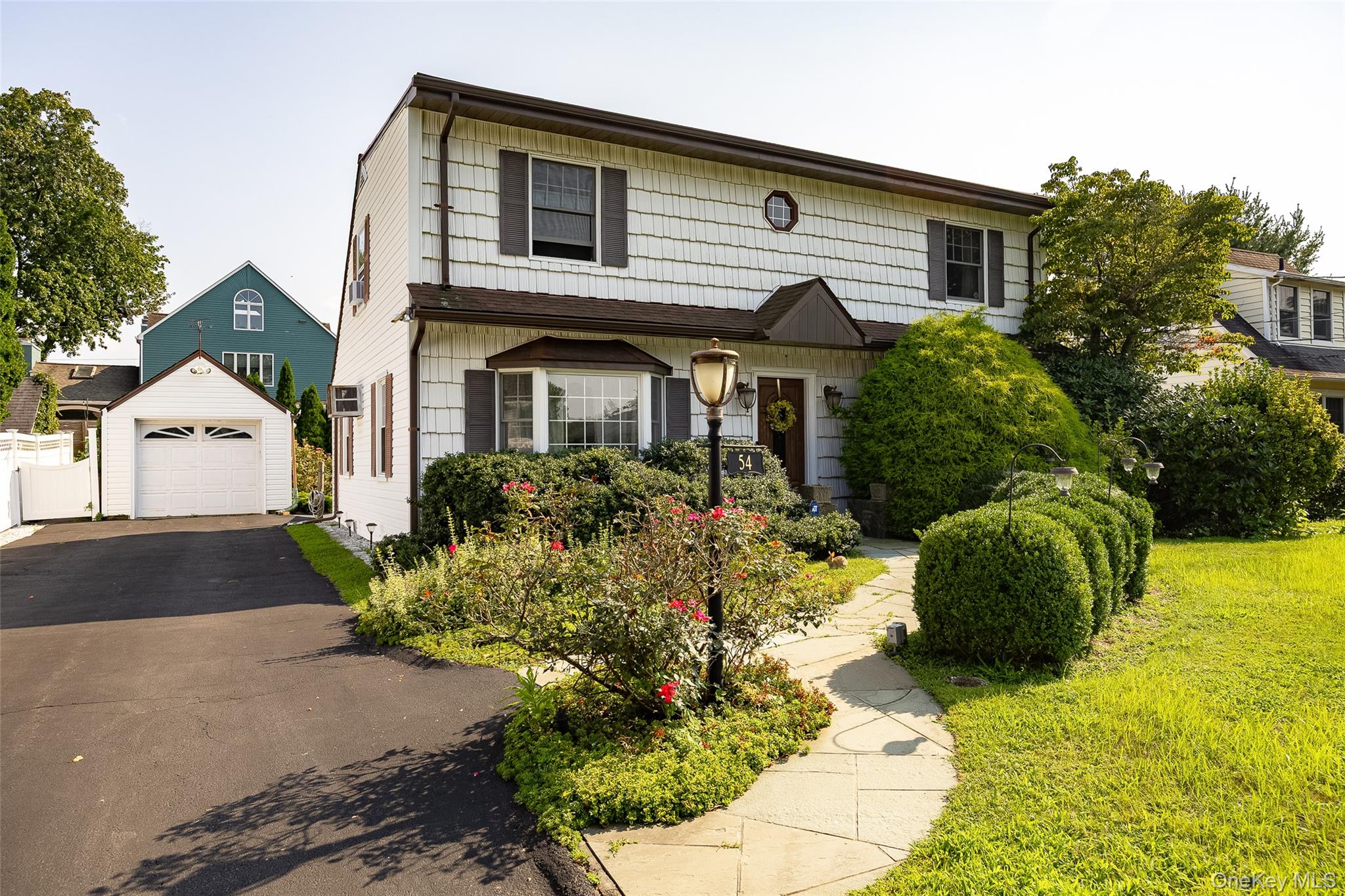54 Atlantic Avenue Property Photo 1