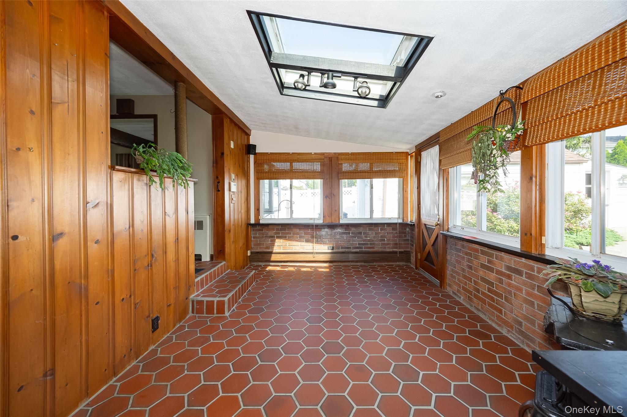 54 Atlantic Avenue Property Photo 4
