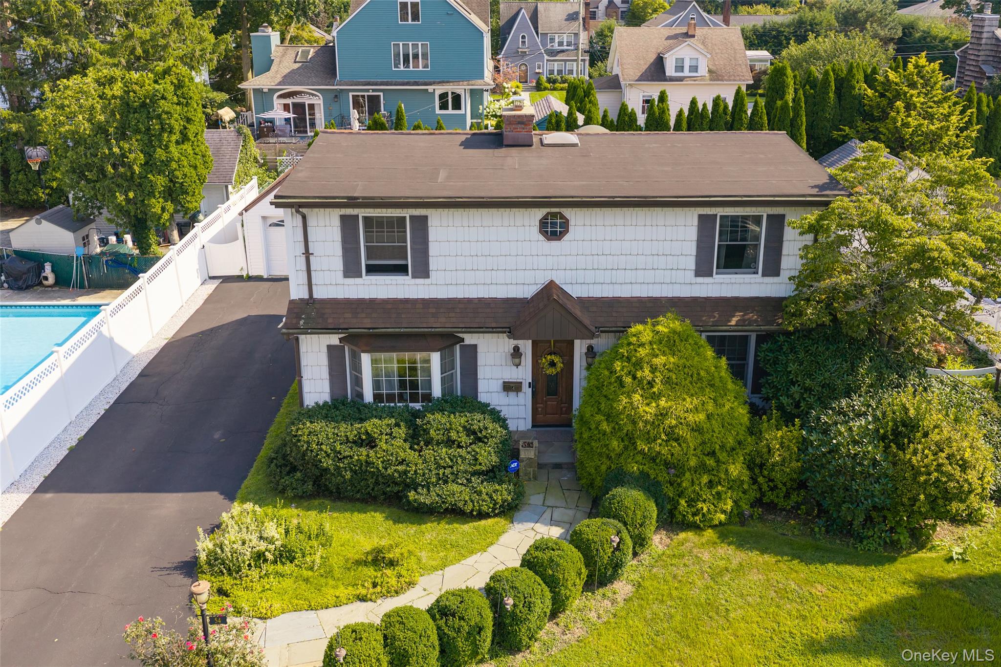 54 Atlantic Avenue Property Photo 33