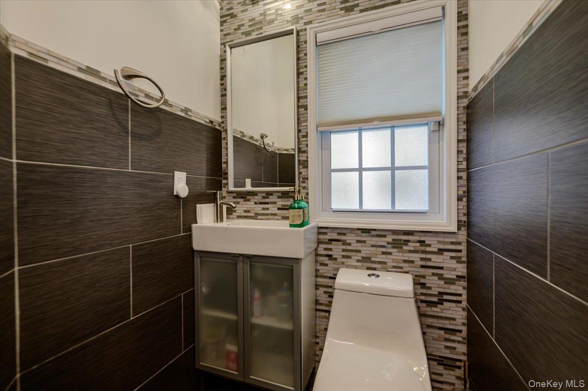 8941 240th Street Property Photo 12