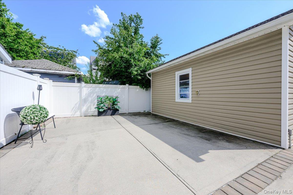 8941 240th Street Property Photo 26