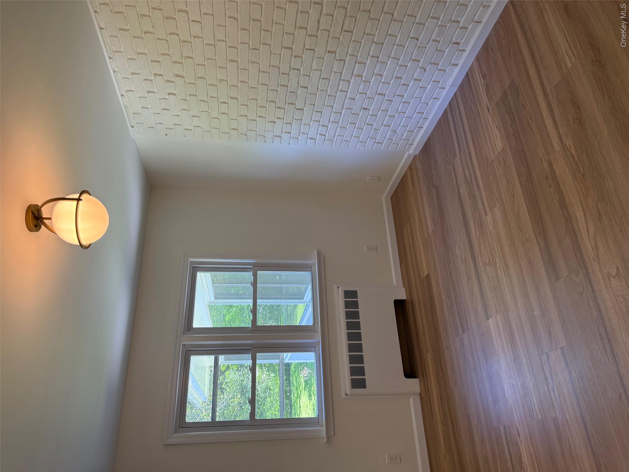 135 Worthington Road Property Photo 8