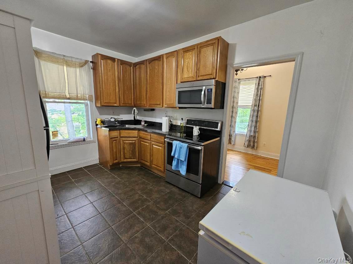 286 S Main Street Property Photo 4