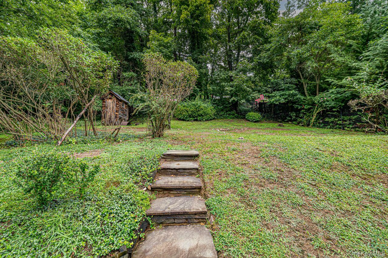 10 Overton Pass Property Photo 15