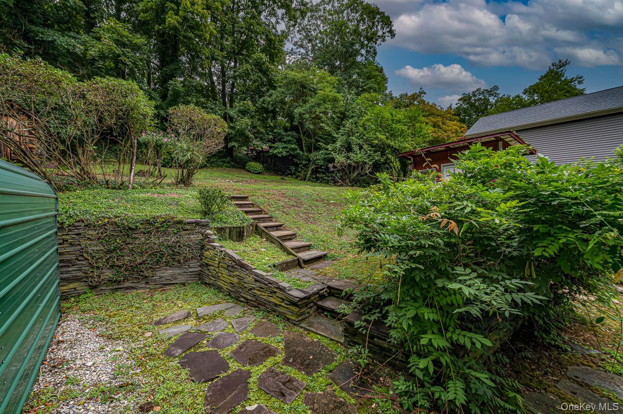 10 Overton Pass Property Photo 16