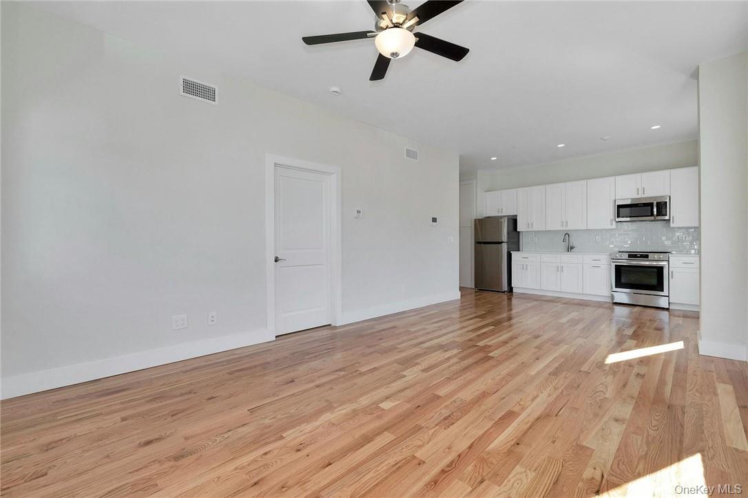 145 Main Street 202 Property Photo 15