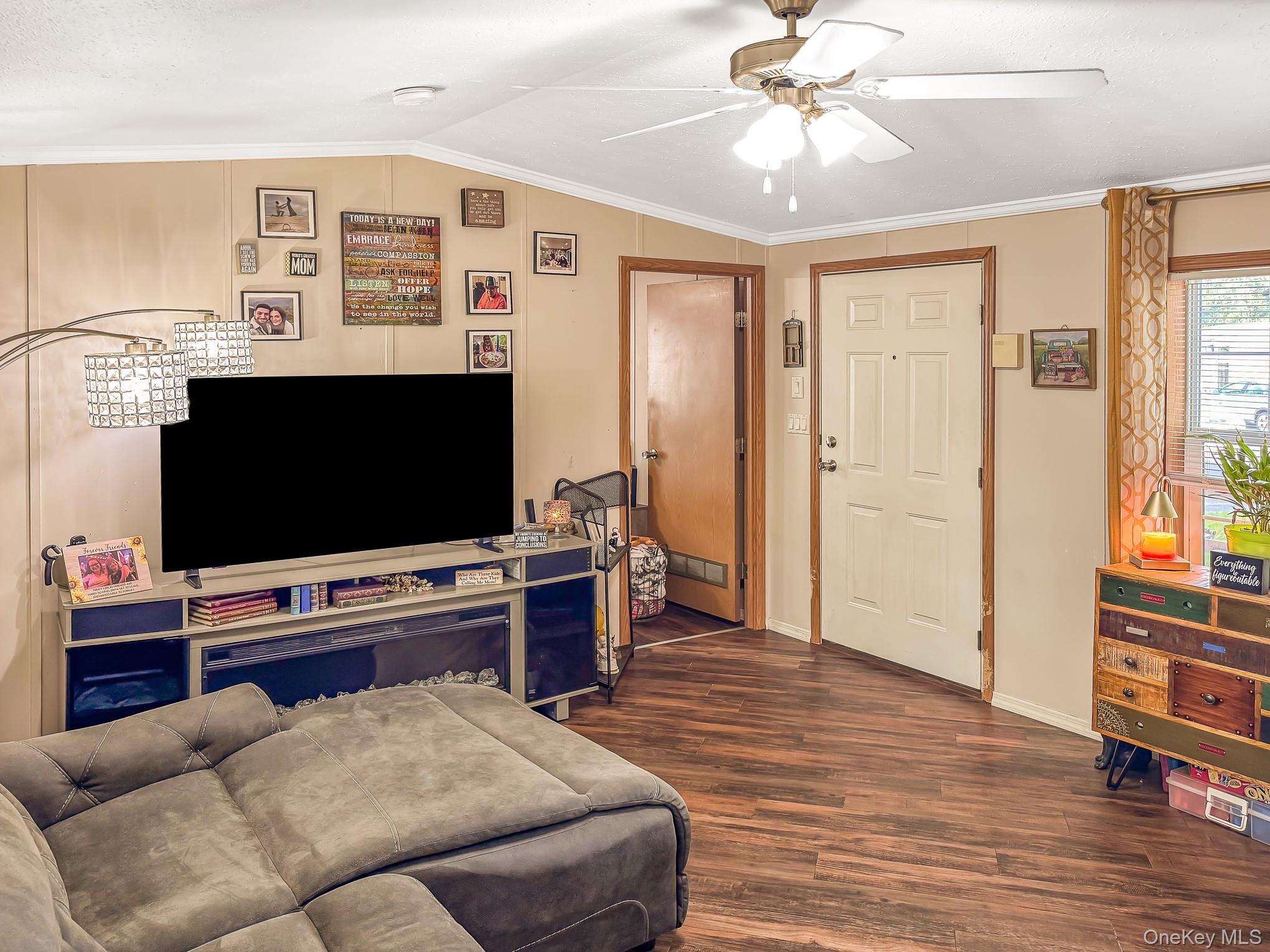 37 Hubbard 39 Property Photo 11