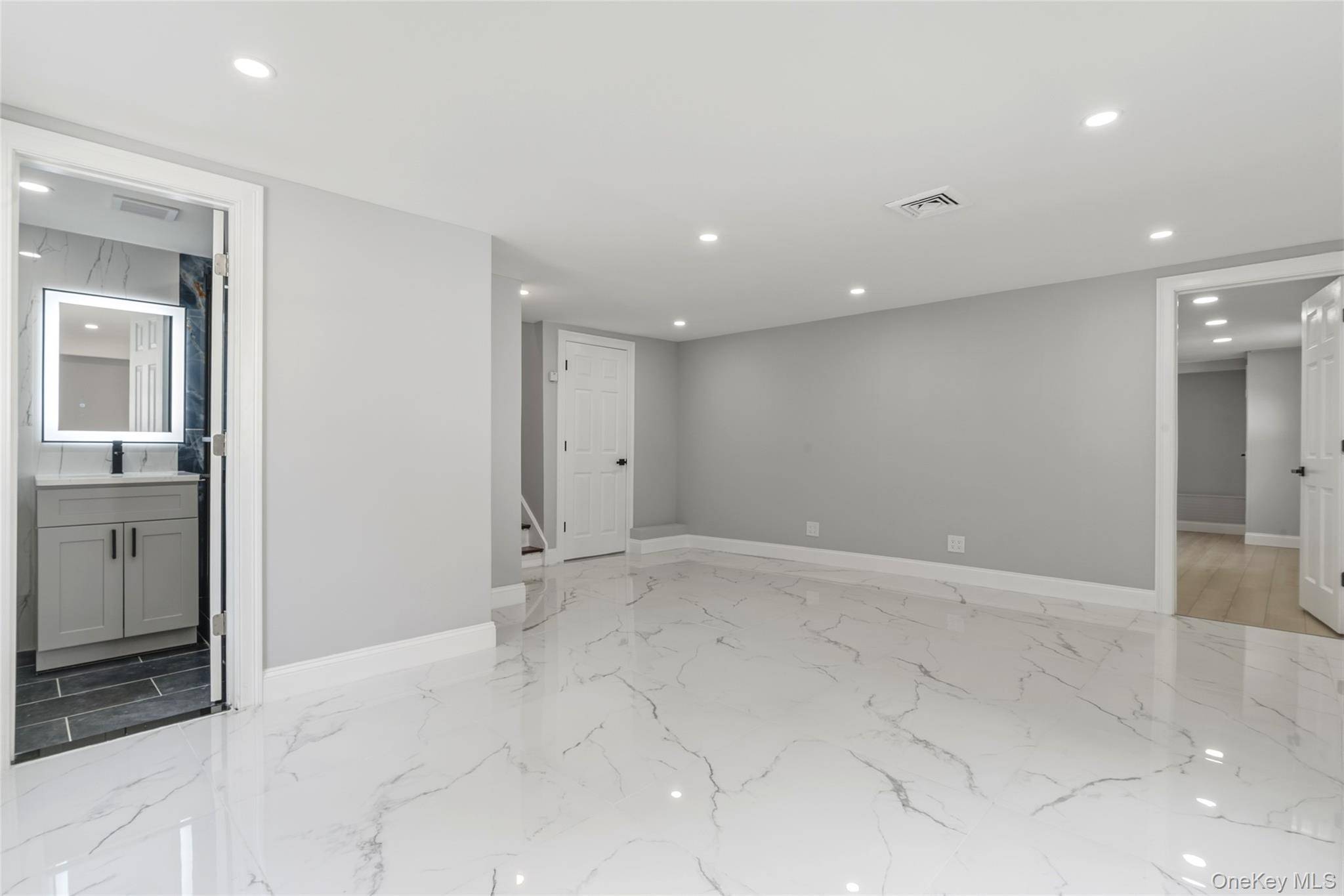 2599 Orr Street Property Photo 20