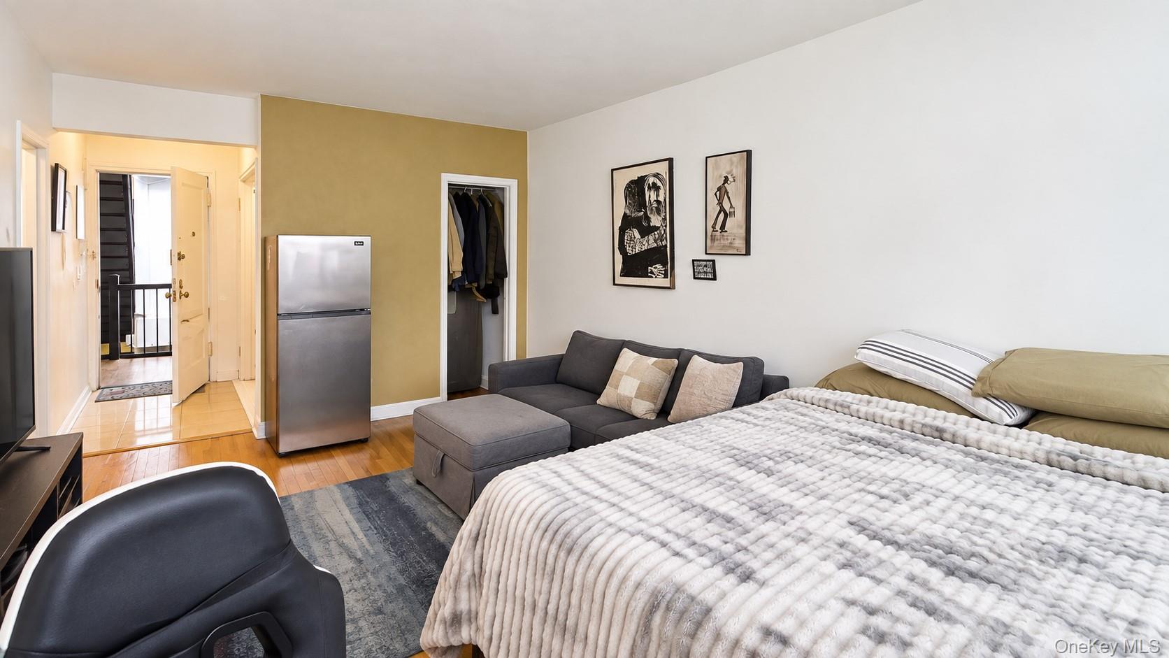 55a Ehrbar Avenue 4c Property Photo 2