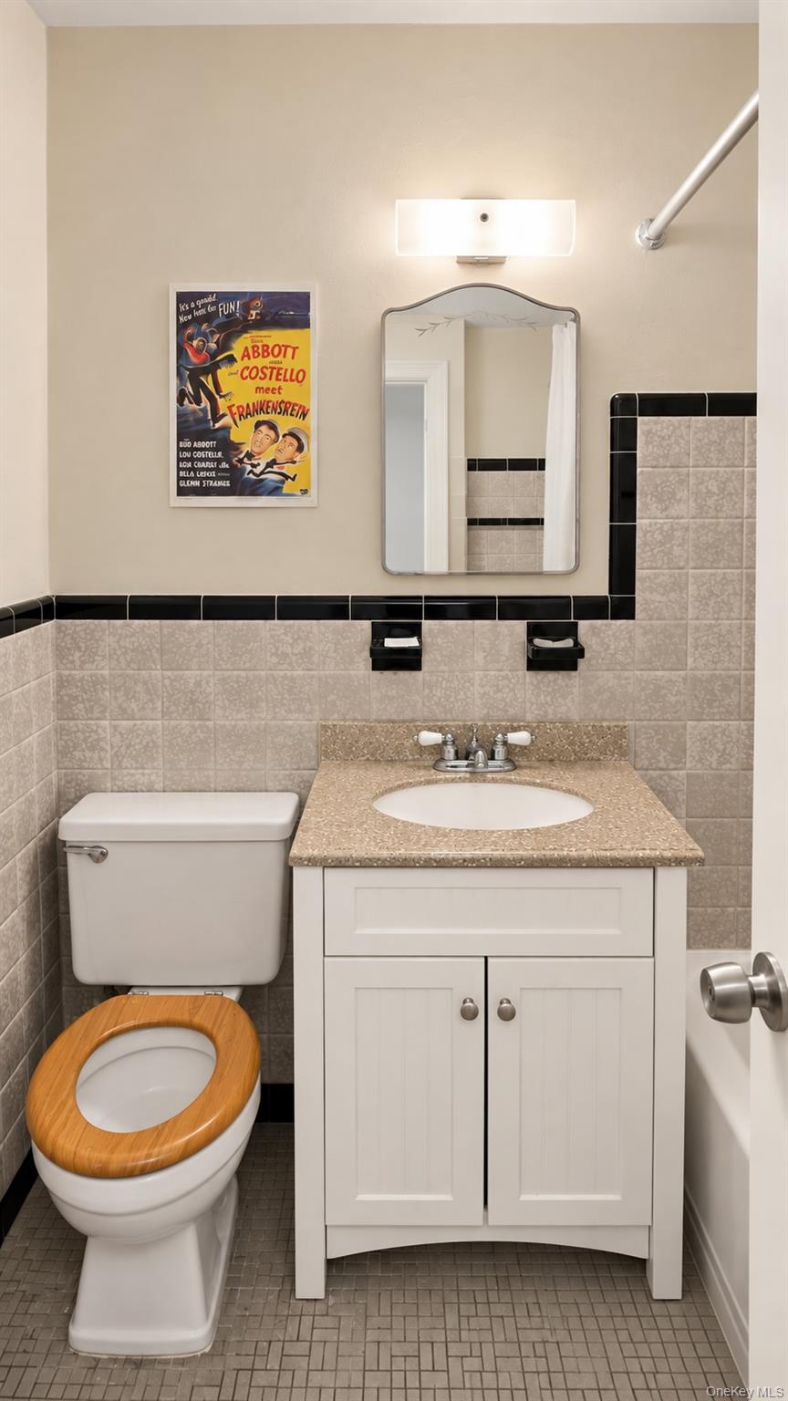 55a Ehrbar Avenue 4c Property Photo 8