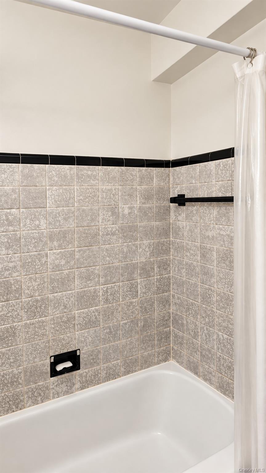 55a Ehrbar Avenue 4c Property Photo 11