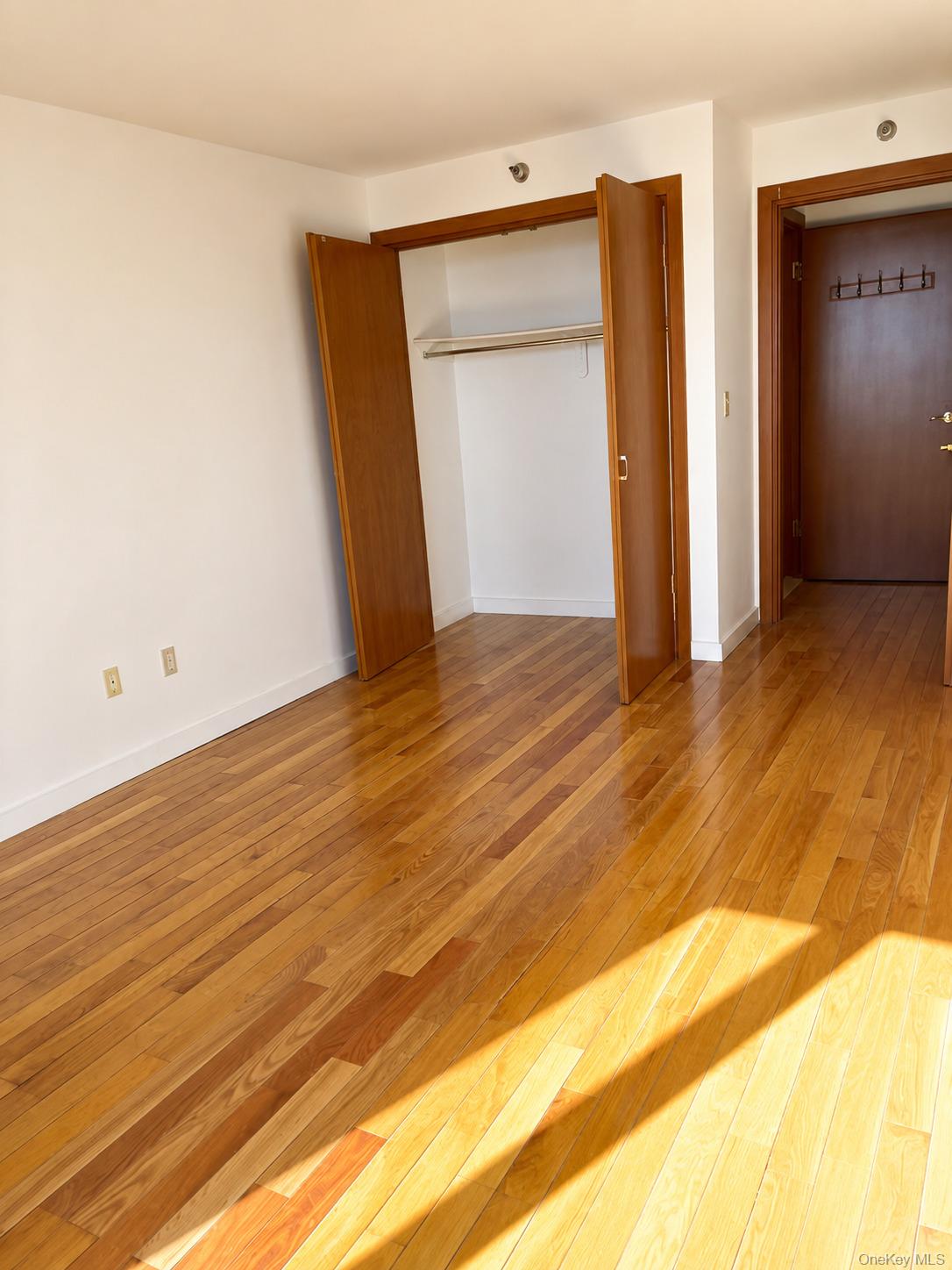 13338 Sanford Ave 15e Property Photo 7