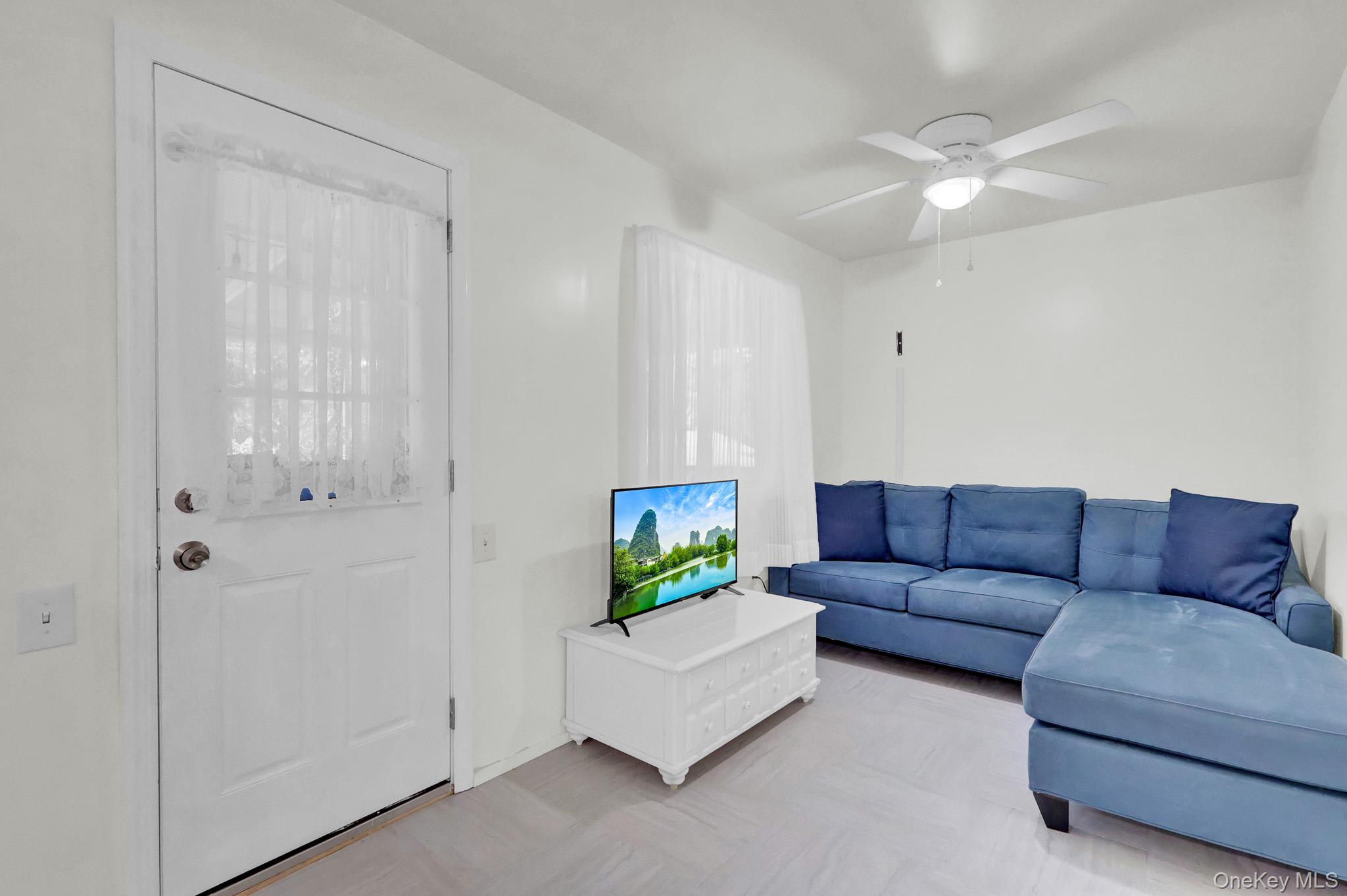 15 Cottage Road Property Photo 6
