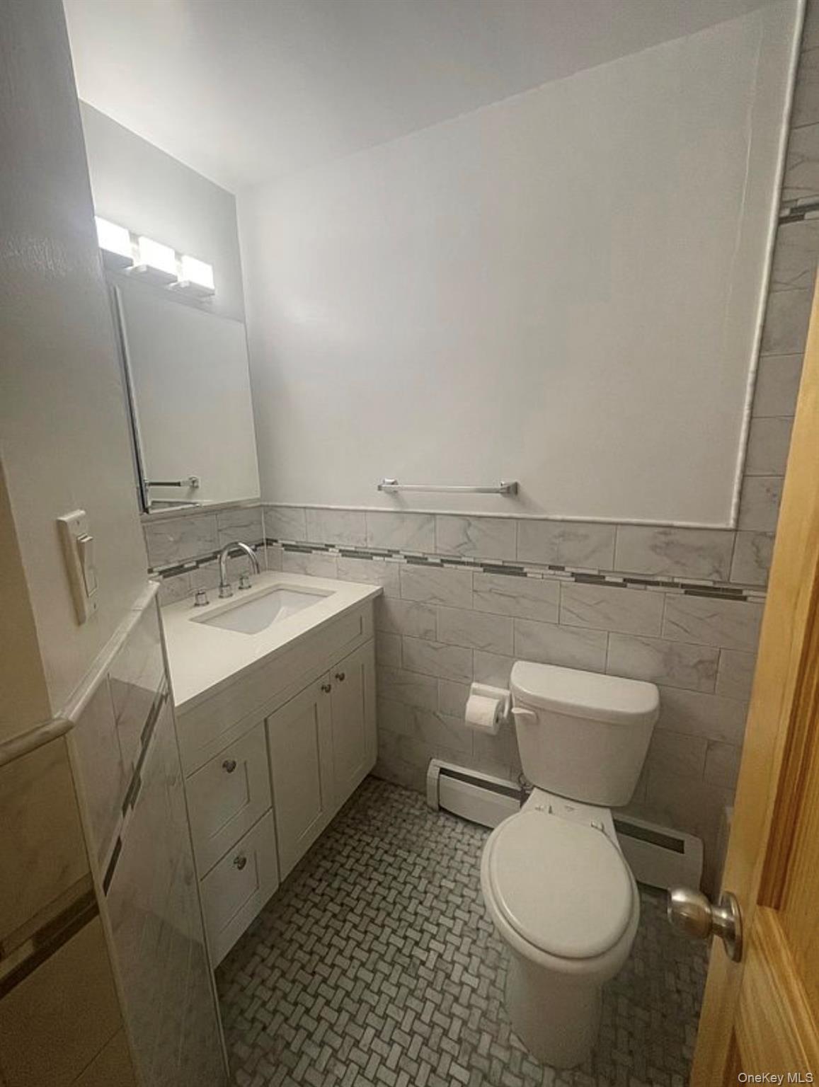 4304 72nd Street Property Photo 10