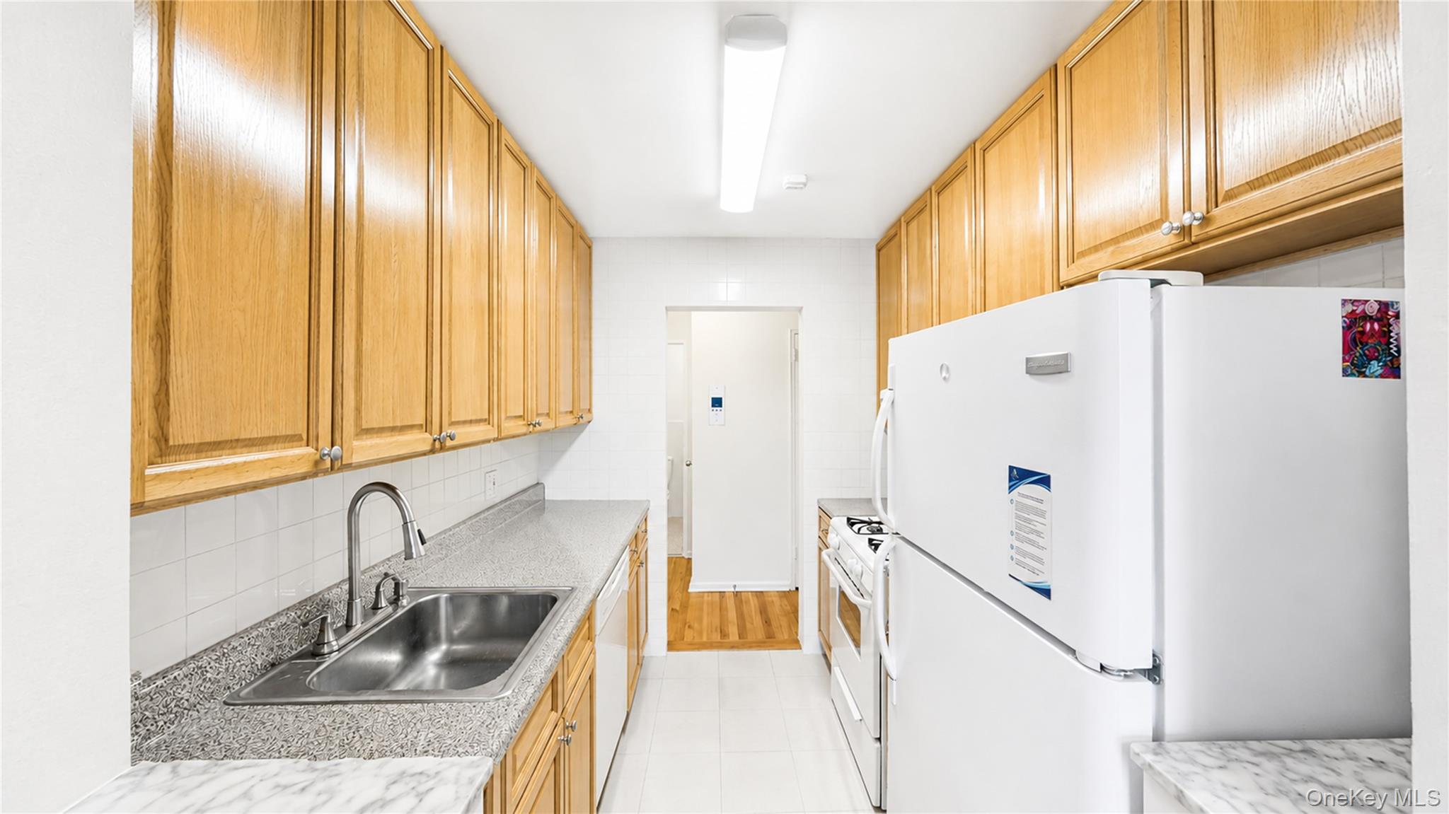 60-11 Broadway 3l Property Photo 4