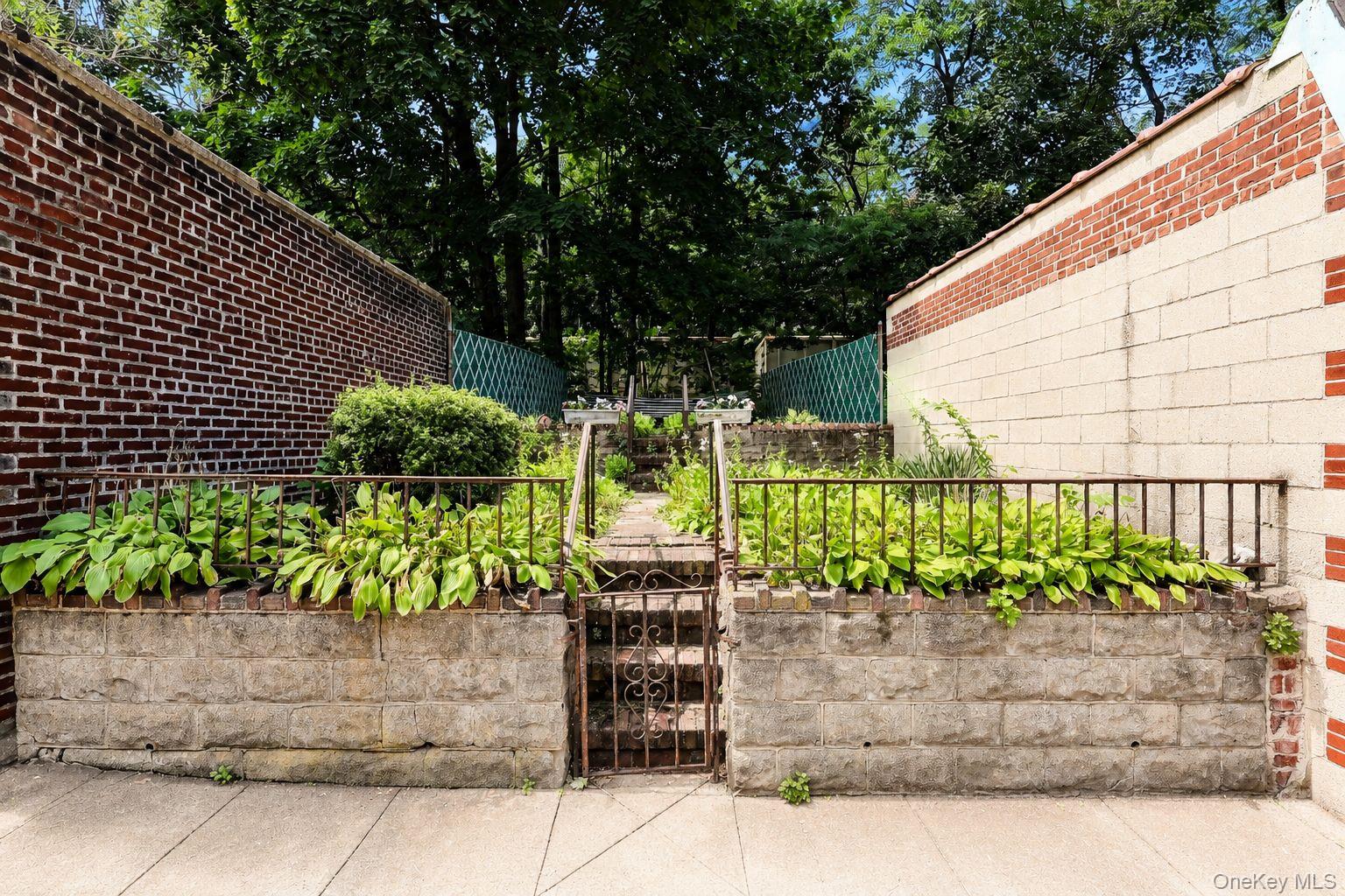 5260 79th Street Property Photo 22