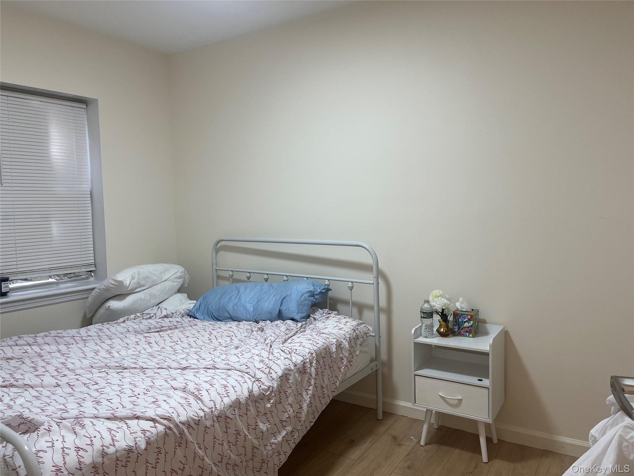 208-10a 39 Avenue Property Photo 8