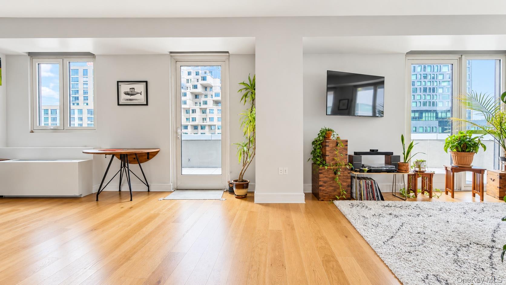 2416 Queens Plaza 7b Property Photo 1