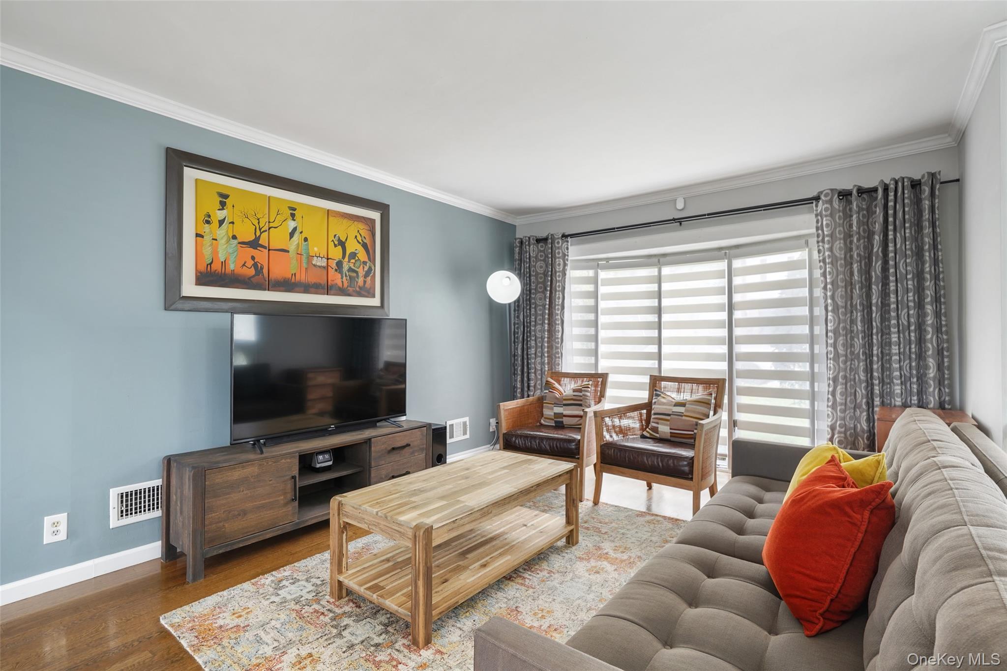 6 S High Street Property Photo 4