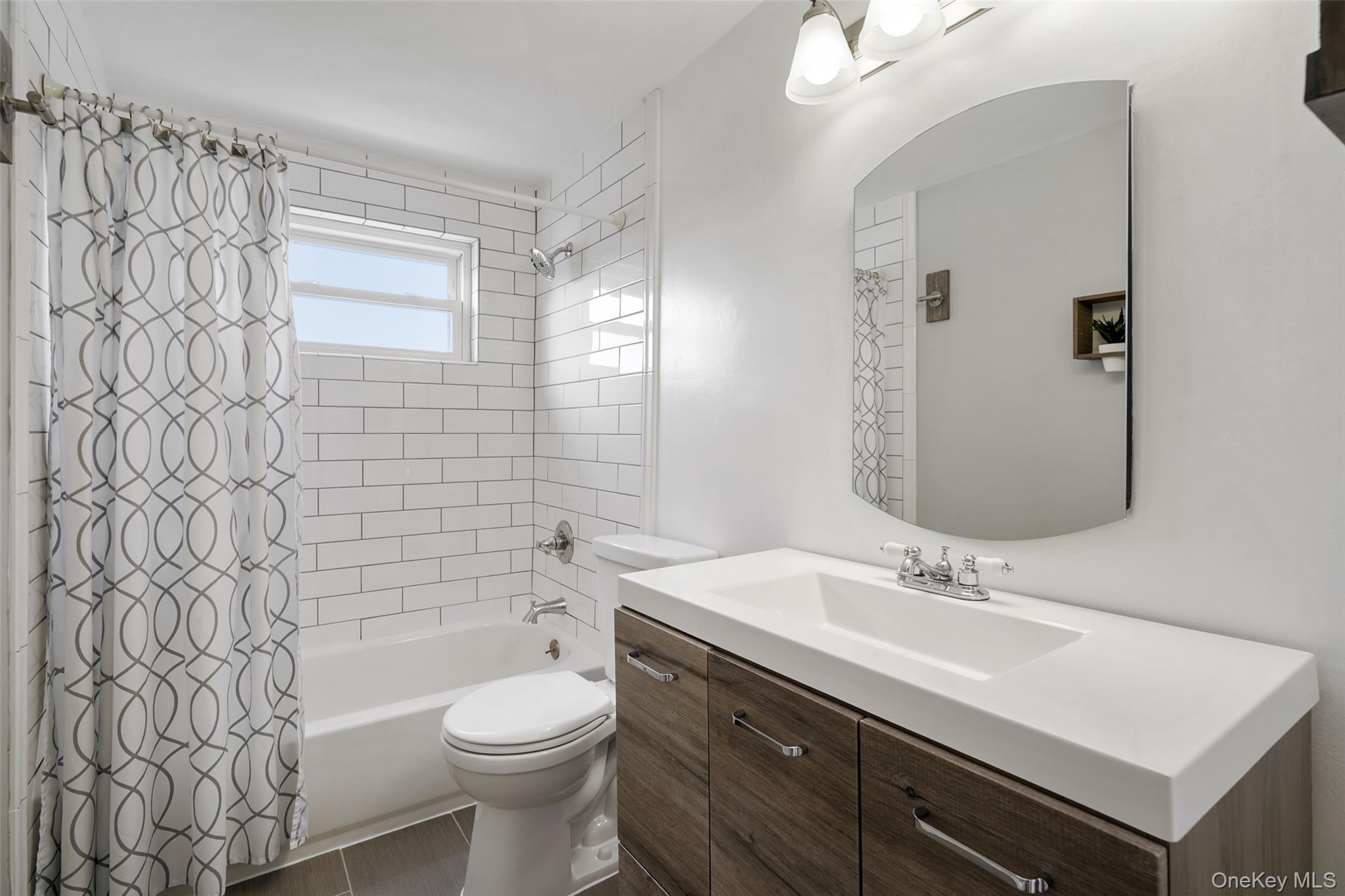 6 S High Street Property Photo 18