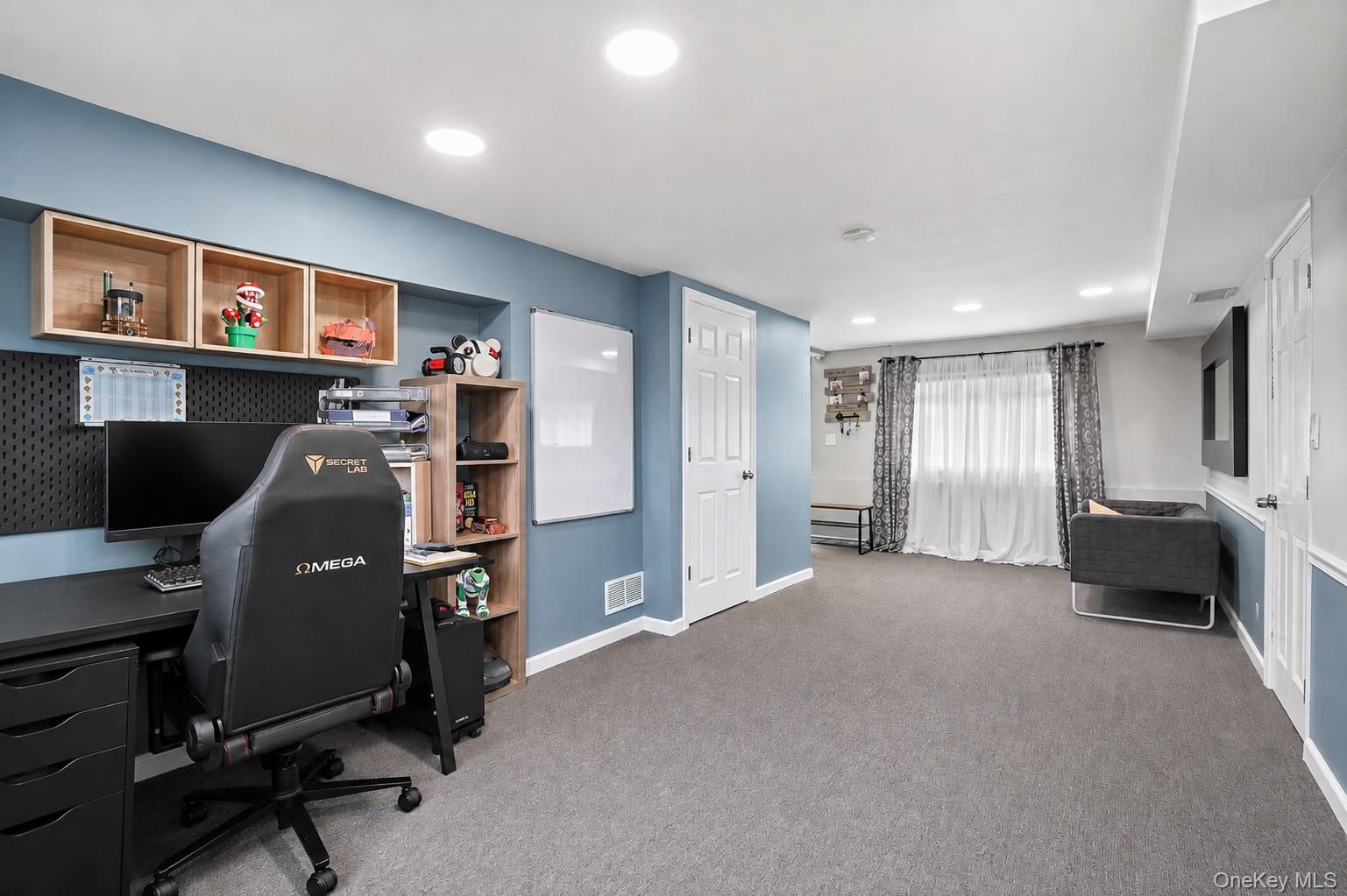 6 S High Street Property Photo 20