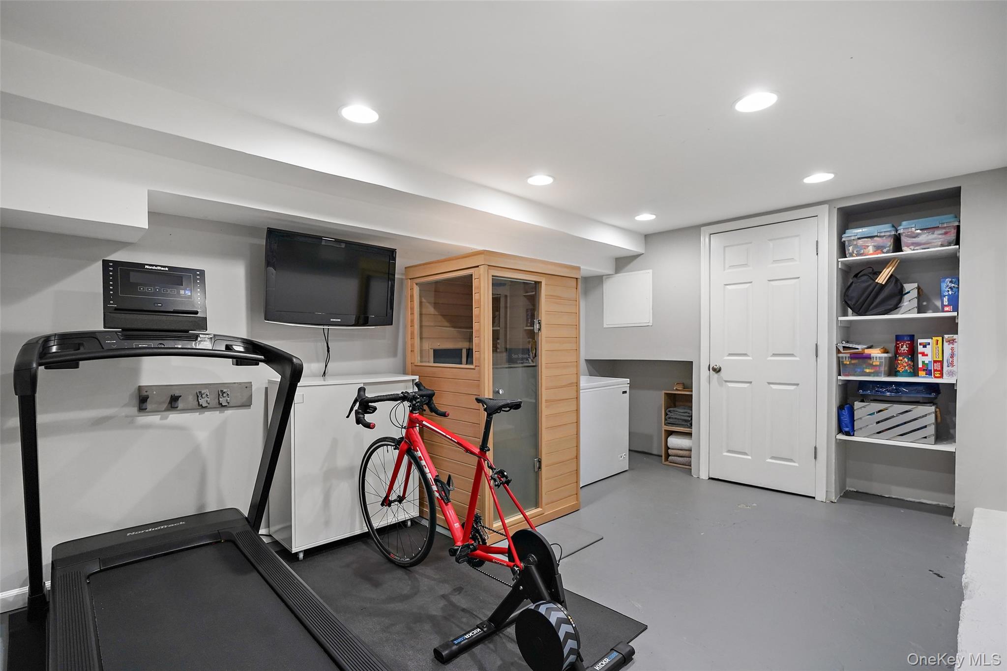 6 S High Street Property Photo 21