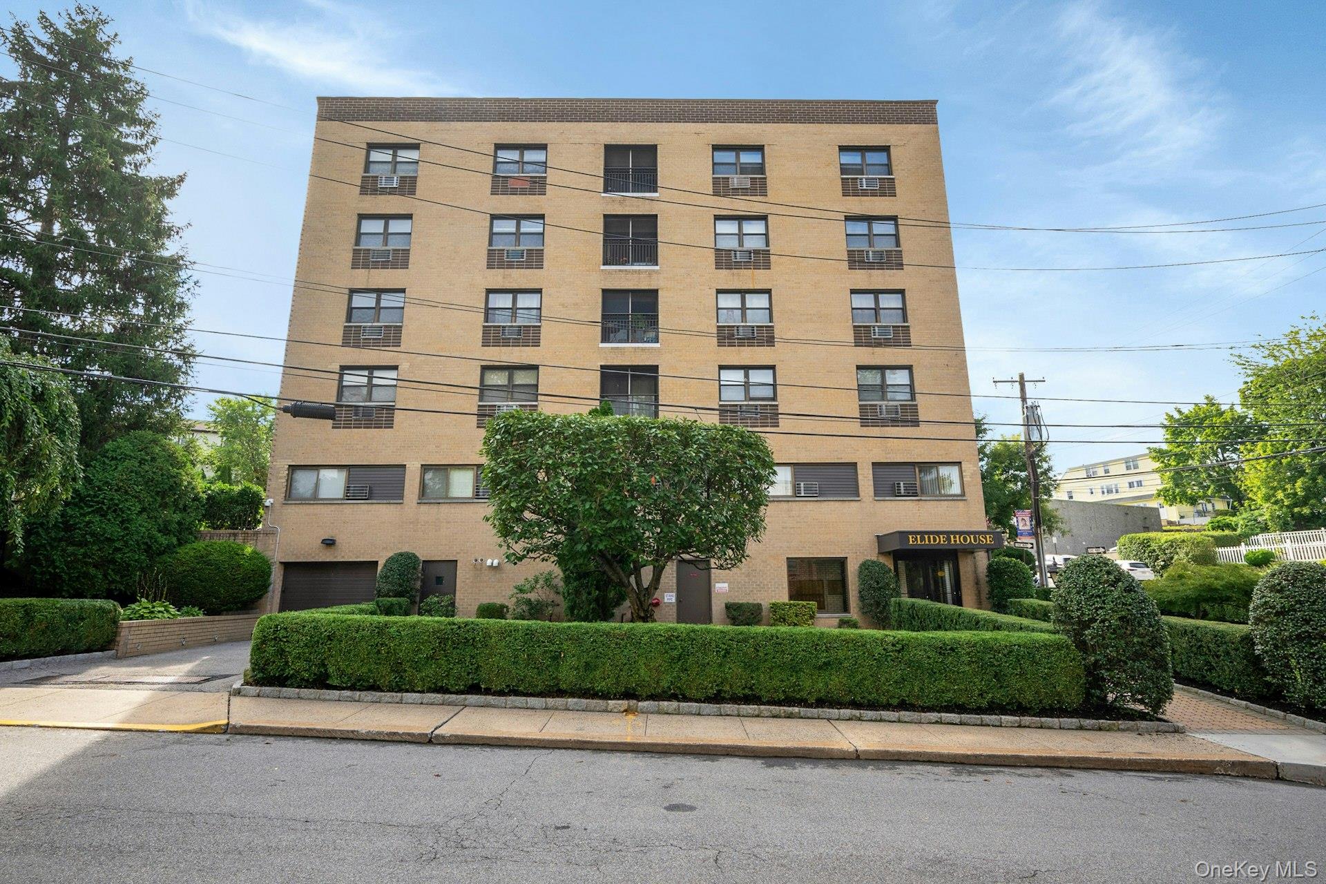 2 Park Avenue 3H Property Photo 1
