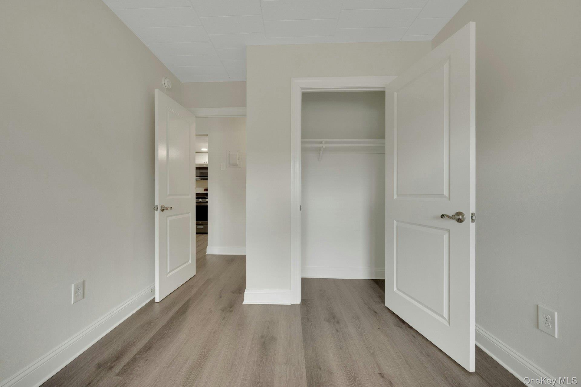 2 Park Avenue 3h Property Photo 14