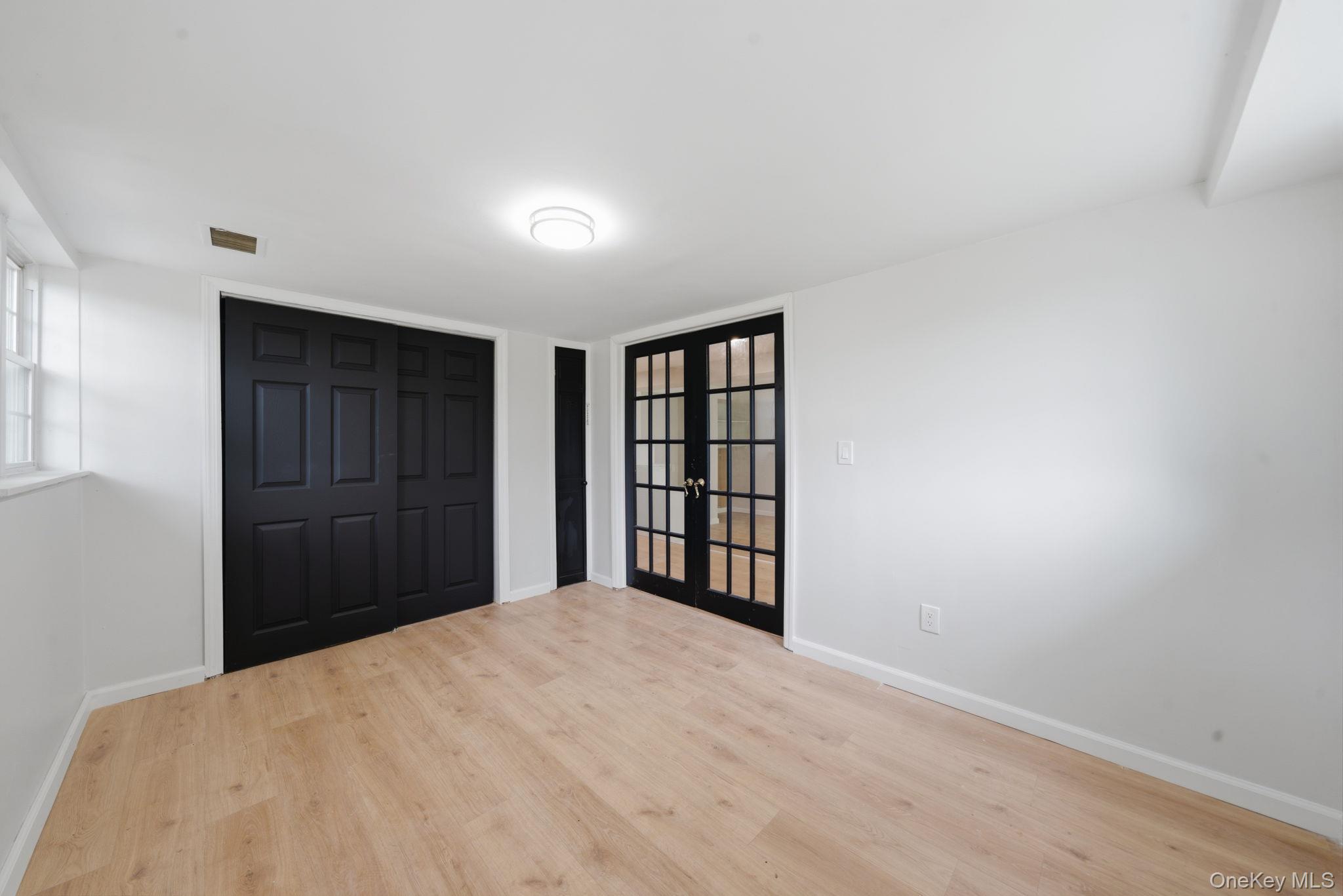 335 Lewis Avenue Property Photo 17