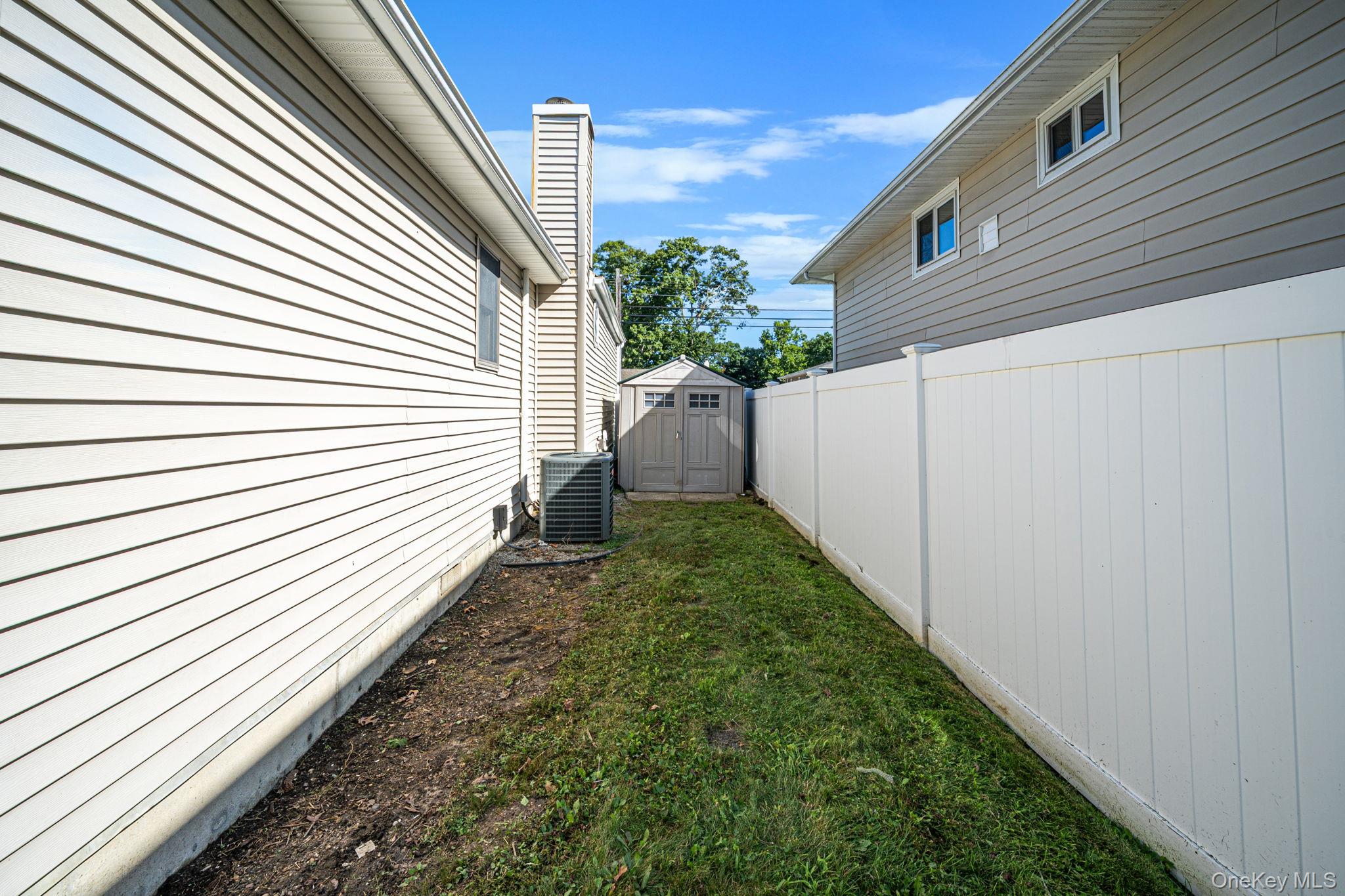 256 Deer Road Property Photo 20