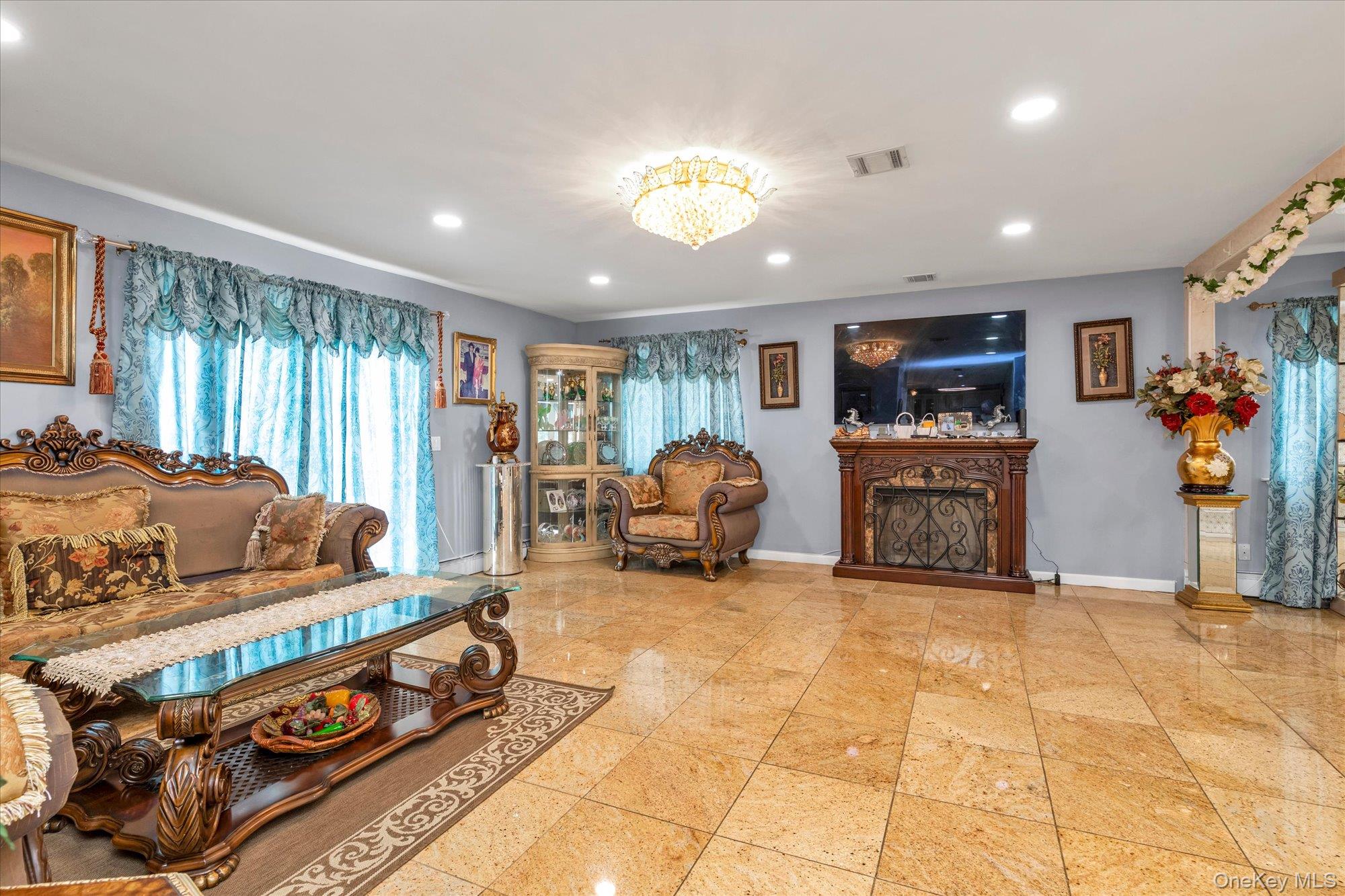 433 Atlantic Avenue Property Photo 2
