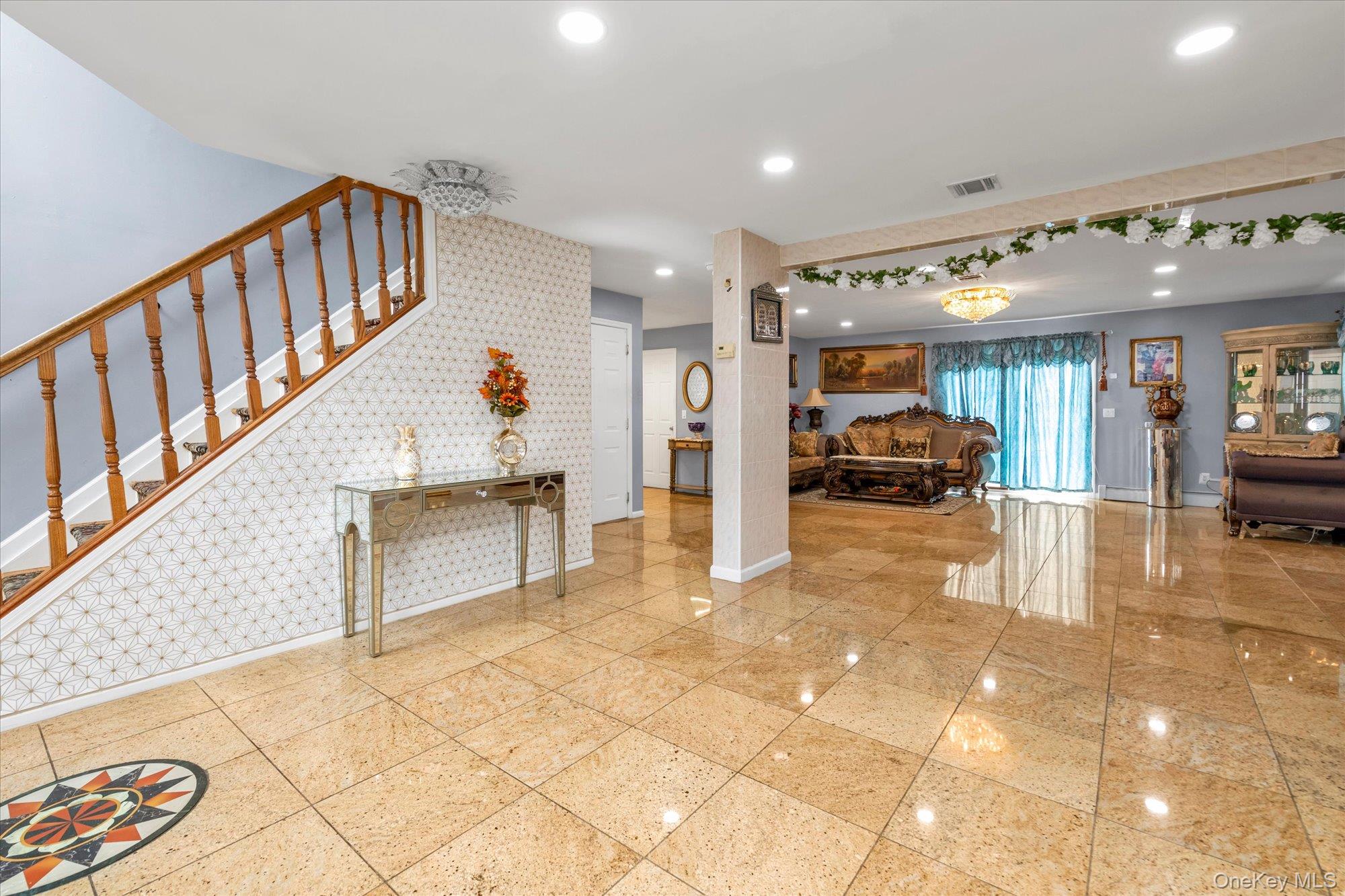433 Atlantic Avenue Property Photo 4