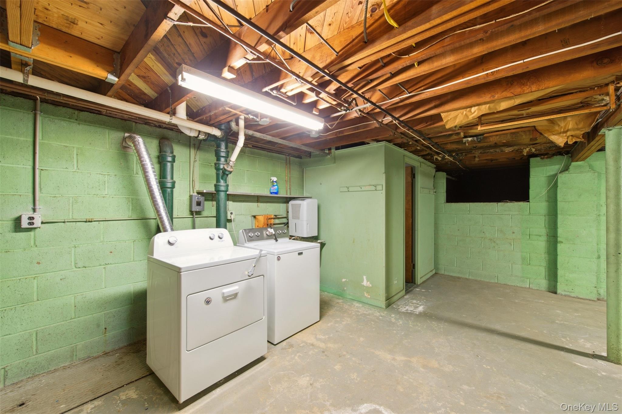 155 Hoover Place Property Photo 23