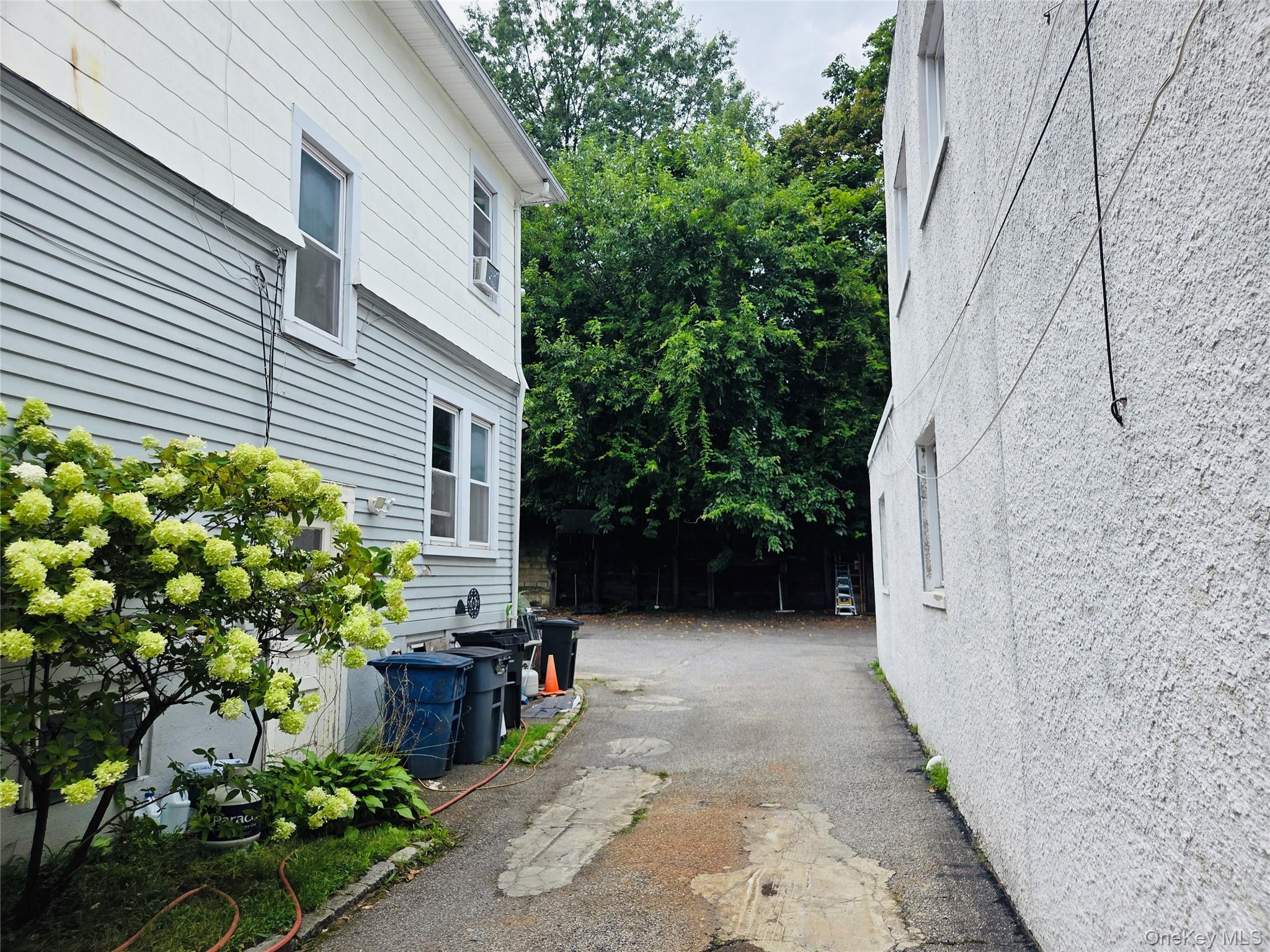 1168-1170 Port Washington Boulevard Property Photo 4