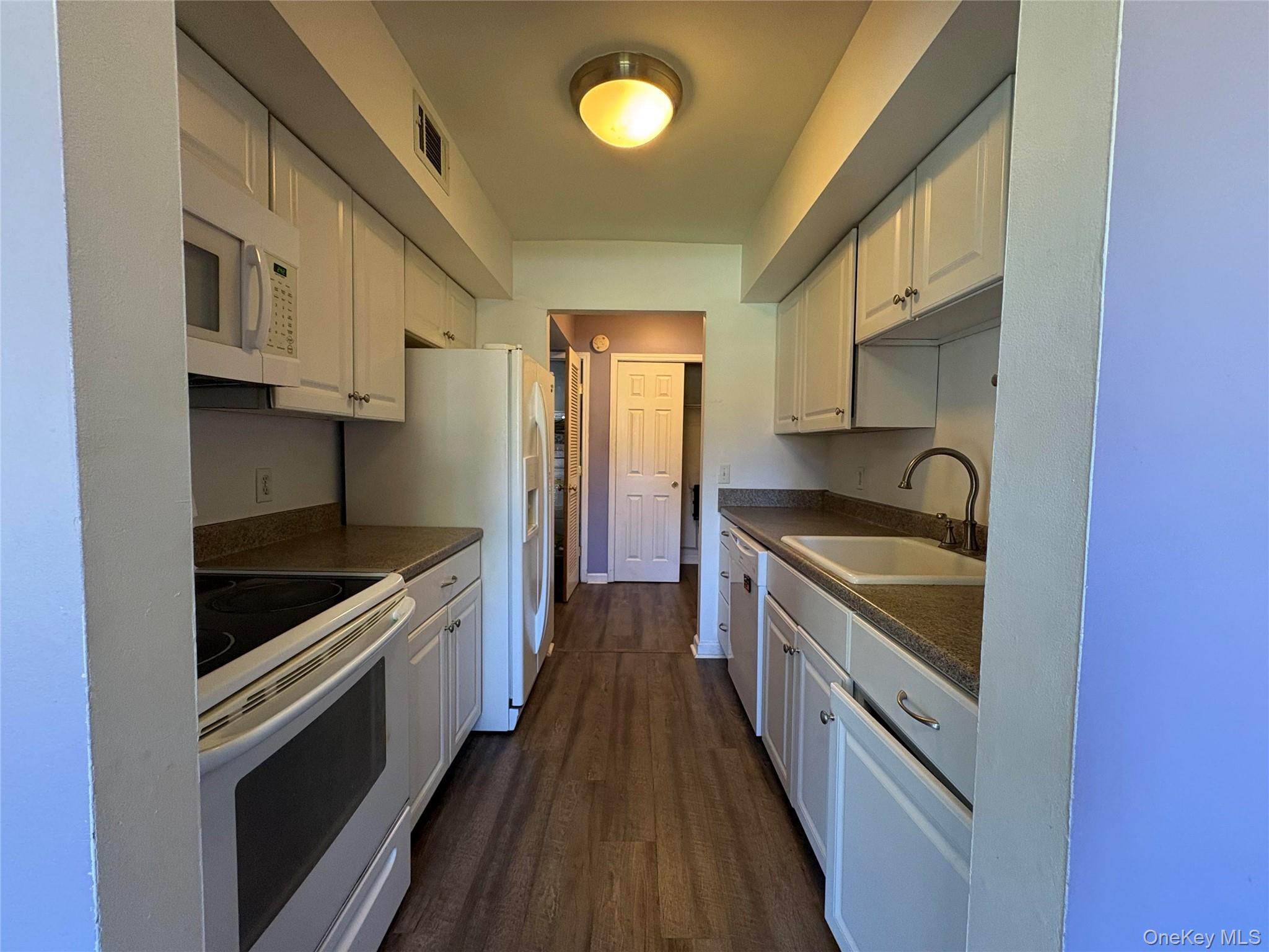 210 Cherry Hill Drive Property Photo 1
