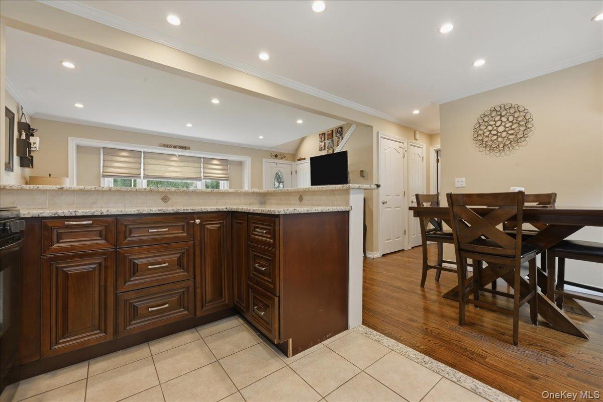 2977 Grand Boulevard Property Photo 10