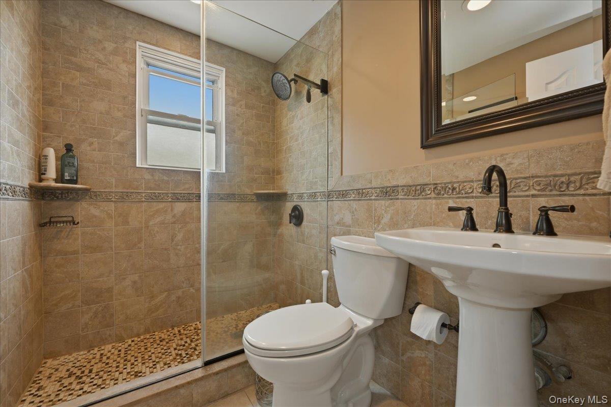 2977 Grand Boulevard Property Photo 11