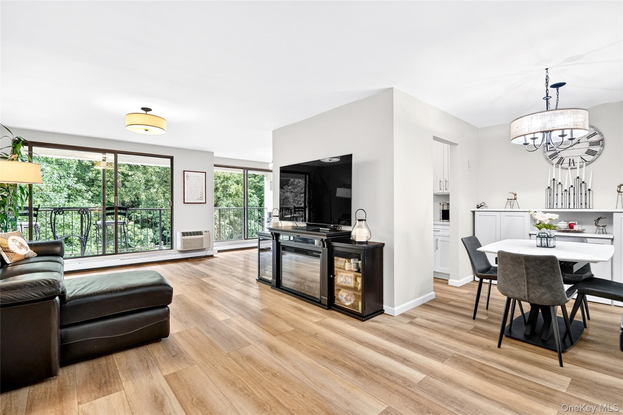 1 David Lane 8b Property Photo 2