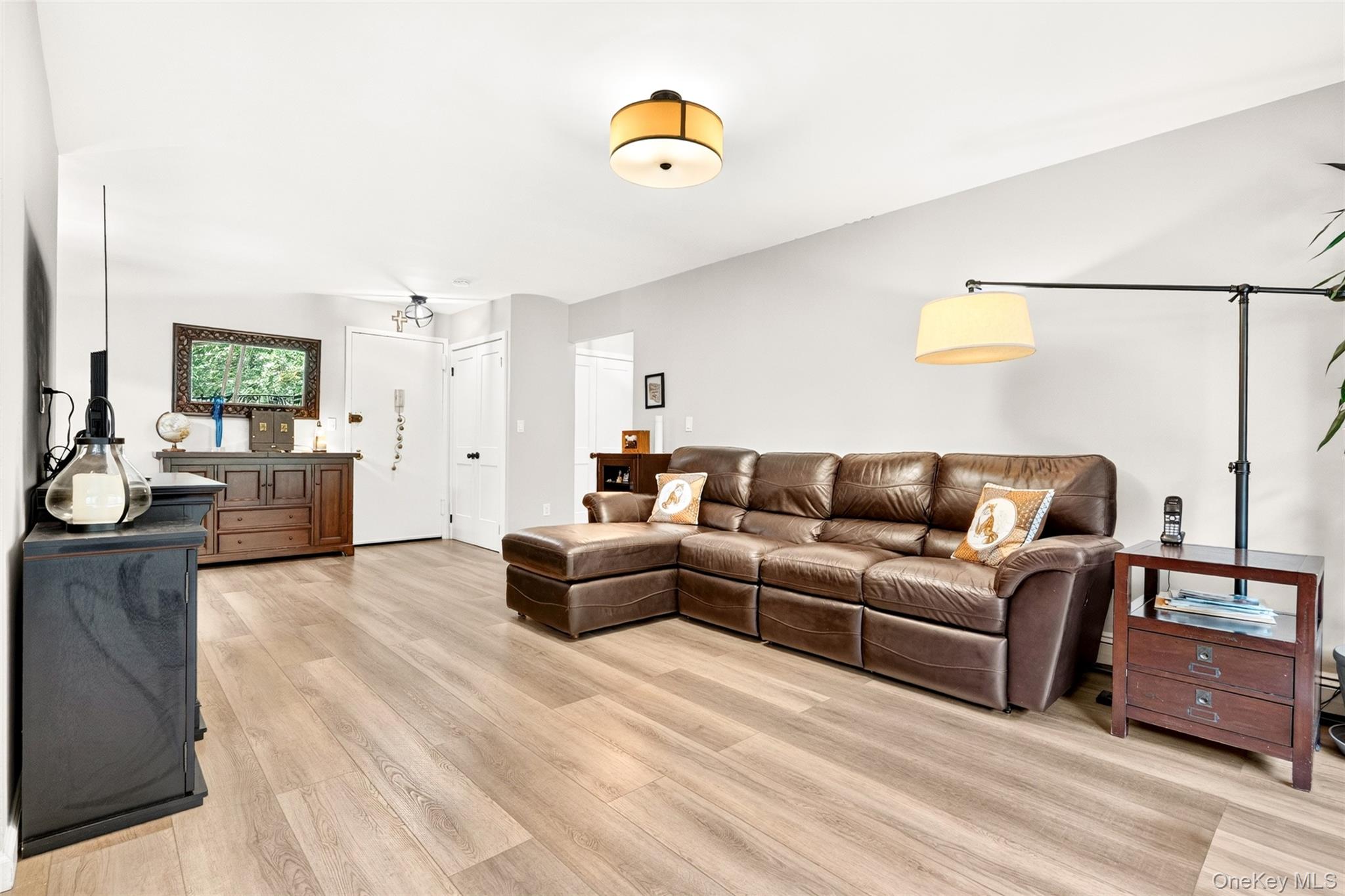 1 David Lane 8b Property Photo 20